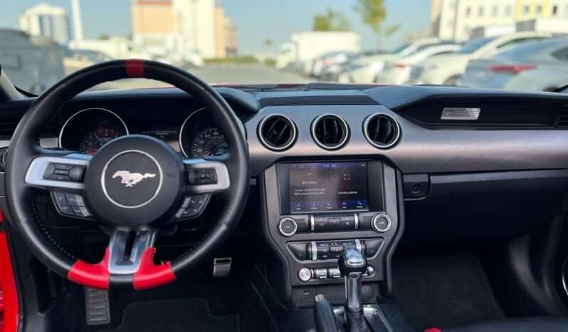
								Ford Mustang GT full									